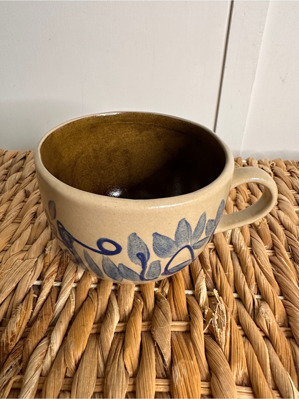 Hand-Painted Blue Leaf Ceramic Mug - Neutral Exterior